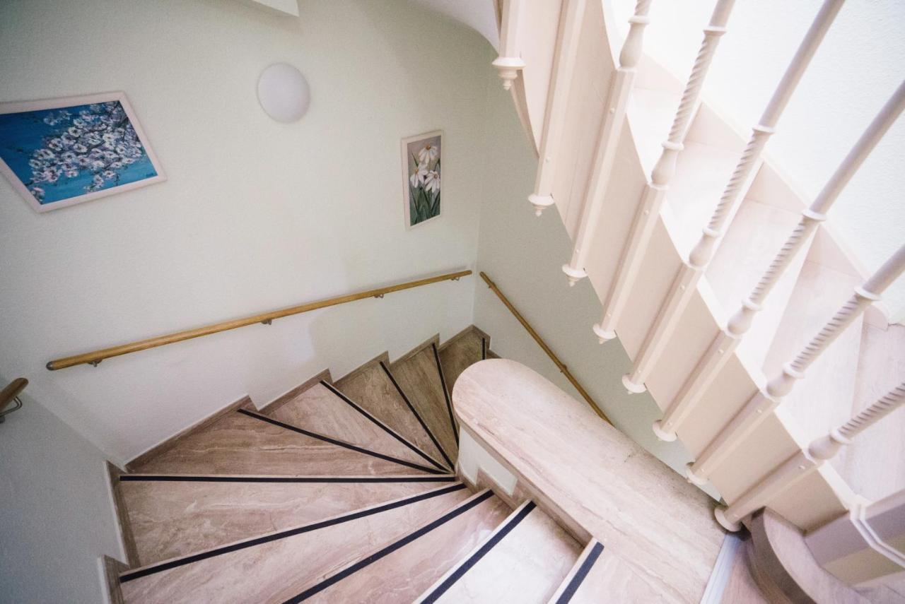 Hotel - Pension Vesta Bad Elster Bagian luar foto